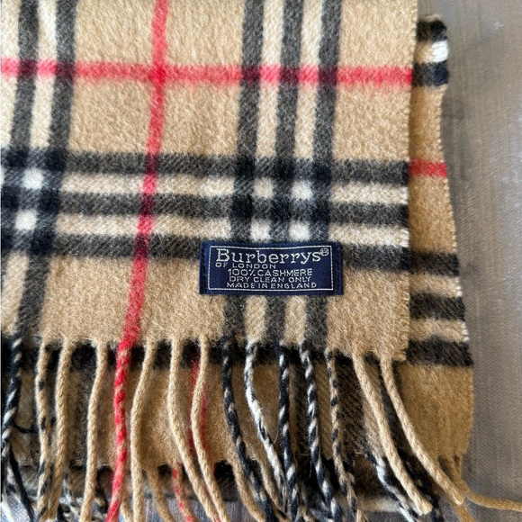 Burberrys London Vintage Cashmere Nova Check Scarf Made in England - Picture 8 of 8